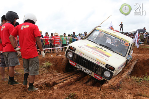 "Khốc liệt" giải đua xe ô tô địa hình Việt Nam 2012, Ô tô - Xe máy, off road, dua xe dia hinh, do xe, choi xe, dong mo, dia hinh