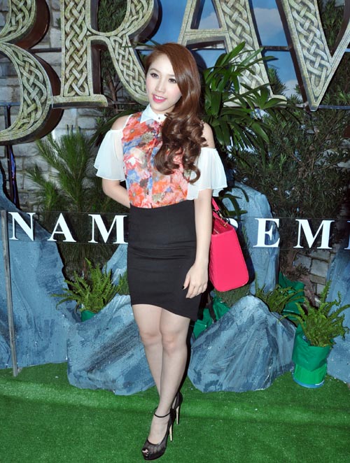 Quyền Linh đưa cả nhà đi xem phim, Phim, Quyen Linh, Quyen linh bi bat, Scandal, Brave, Cong chua toc xu, My le, Tran bao son, Thuy Hanh, Bao Thy, Huu chau, phim chieu rap 2012