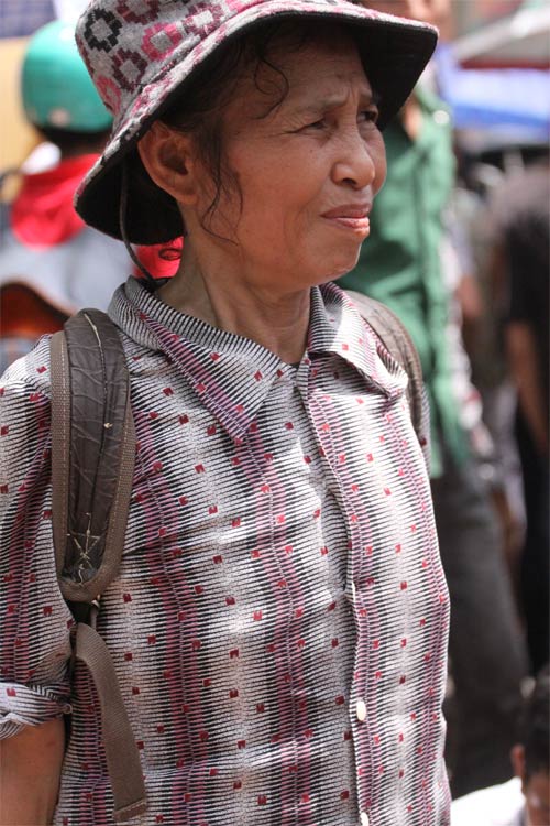 Có đi thi mới hiểu tấm lòng cha mẹ!, Bạn trẻ - Cuộc sống, tuyen sinh 2012, thi dai hoc 2012, thi khoi a, tinh mau tu, phu huynh doi con thi, dai hoc tu nhien, dai hoc nhan van, gioi tre, si tu, ban tre, bao