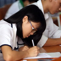 Thí sinh than đề Lý dài và khó