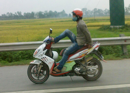Những hình ảnh chỉ có ở Việt Nam (64), Cười 24H, tranh vui, chi co o viet nam, anh vui, tranh hai, anh hai, bao, cuoi 24h