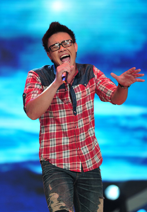Tùng Dương, Cao Thái Sơn không hát tại SMĐH, Ca nhạc - MTV, Sao mai diem hen, Sao mai diem hen, dem gala, Nam Hung, Tung Duong, Thanh Tam, Huy Quyet, Luu Thanh Thanh, Doan Thuy Trang, Nhat Trang, Trung Quan, Phu Quy, Ngoc Dai, Anh sai roi, tin tuc