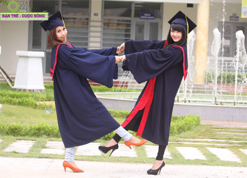 Khánh Chi rạng rỡ khoe bằng cử nhân, 8X + 9X, Bạn trẻ - Cuộc sống, khanh chi, hoa khoi khanh chi, hoa khoi dai hoc van hoa, ban tre, gioi tre, em gai cong vinh, le khanh chi, tot nghiep dai hoc, cu nhan dai hoc, bao