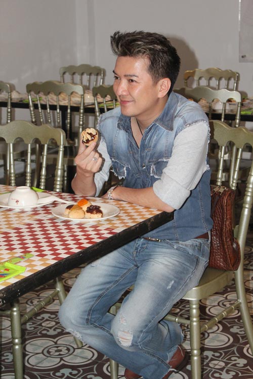 Mr. Đàm, Phương Thanh ngó lơ nhau, Ca nhạc - MTV, Dam Vinh Hung, Mr Dam, Phuong Thanh, oan gia, ngo hep, gap nhau lam ngo, ca si, tin tuc