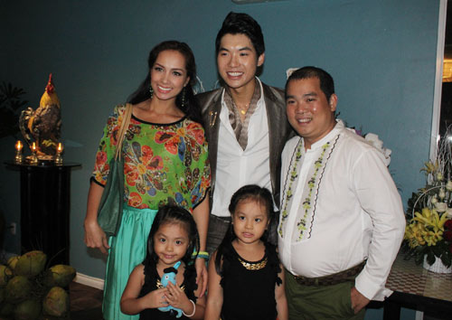 Mr. Đàm, Phương Thanh ngó lơ nhau, Ca nhạc - MTV, Dam Vinh Hung, Mr Dam, Phuong Thanh, oan gia, ngo hep, gap nhau lam ngo, ca si, tin tuc