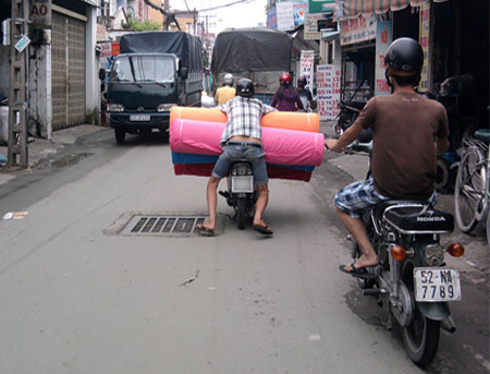 Những hình ảnh chỉ có ở Việt Nam (78), Cười 24H, chi co o viet nam, tranh vui, anh vui, tranh hai, anh hai, bao, cuoi 24h