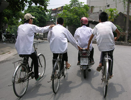 Những hình ảnh chỉ có ở Việt Nam (78), Cười 24H, chi co o viet nam, tranh vui, anh vui, tranh hai, anh hai, bao, cuoi 24h