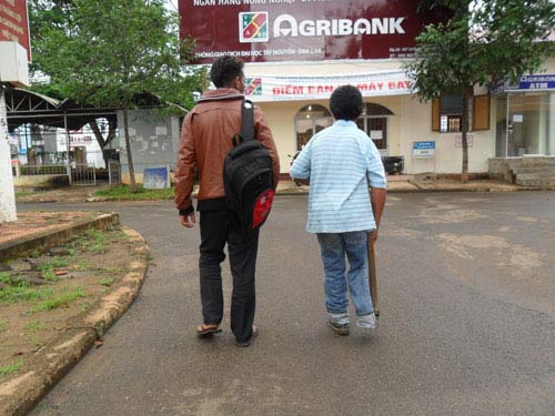 Nữ sinh bị u não thi vào ngành y, Giáo dục - du học, de thi, đáp án đề thi đại hoc, thi sinh, de thi mon sinh, de thi mon van, diem thi, thi trac nghiem, bao