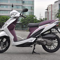 Xuất hiện xe tay ga Candy HI giá 21,7 triệu đồng