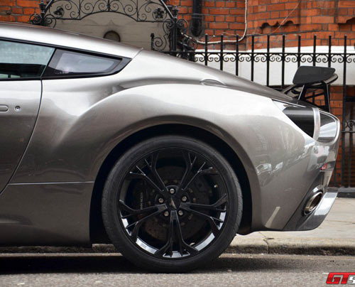 Aston Martin V12 Zagato xuất hiện London - 12