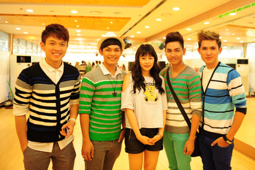 V.Music gặp gỡ diễn viên “Hoàng cung 2”, Ca nhạc - MTV, Vmusic, Han Quoc, Hoang cung, dien vien, ca si, tham quan, du lich, tin tuc
