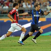 Milan, Inter đem quân đi đánh xứ người