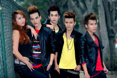 Phi Thanh Vân sexy bên trai trẻ, Ca nhạc - MTV, Phi thanh van, Da nau, Nu hoang dao keo, B O T, nhom nhac nam, ca si, dien vien