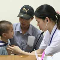 Chữa bệnh theo quảng cáo: Tiền mất, tật mang