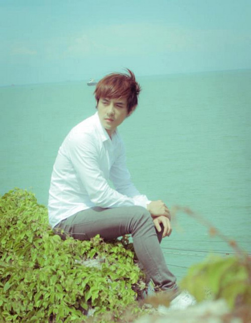 Đông Nhi chăm sóc Ông Cao Thắng, Ca nhạc - MTV, Dong Nhi, Ong Cao Thang, cap doi, tinh cam, cong khai, mv, ca si, tin tuc