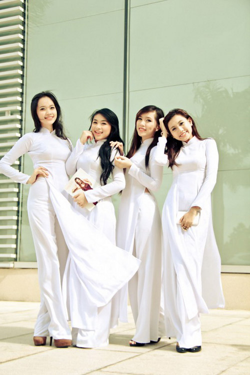 Nữ sinh duyên dáng với áo dài - 9