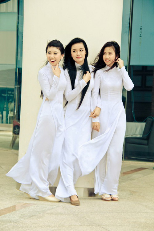 Nữ sinh duyên dáng với áo dài - 8