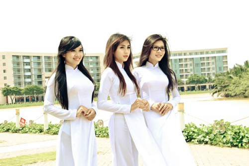 Nữ sinh duyên dáng với áo dài - 7