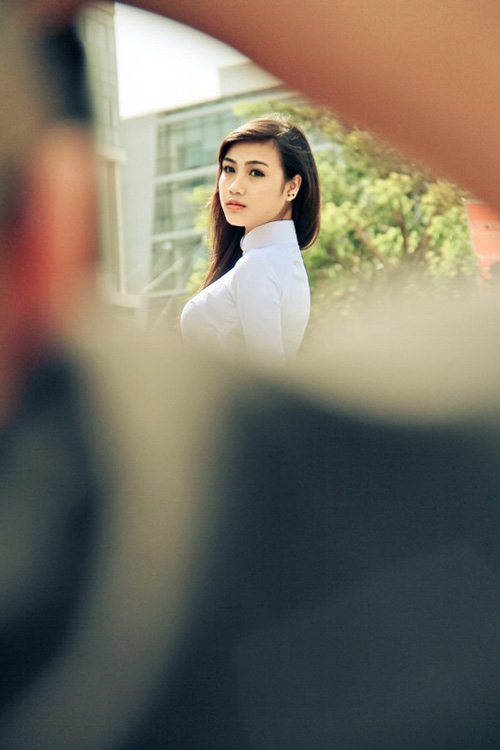 Nữ sinh duyên dáng với áo dài - 3