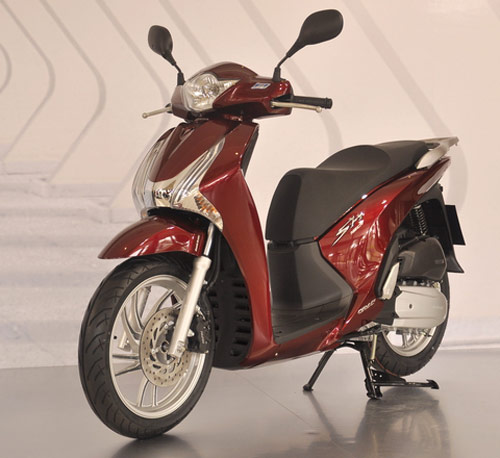Chọn Honda SH 2012 hay Piaggio Liberty?, Ô tô - Xe máy, Honda SH 2012 hay Piaggio Liberty, chon Honda SH 2012 hay Piaggio Liberty, Honda SH 2012, Piaggio Liberty, Honda, SH 2012, Piaggio, Liberty, gia Honda SH 2012, gia Piaggio Liberty, xe tay ga, xe may Honda SH 2012, xe Piaggio Liberty