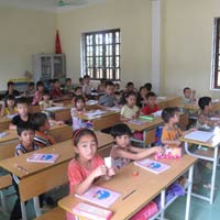 Dạy thêm dưới chiêu... trông trẻ
