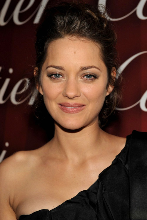 Nữ minh tinh giống Lý Nhã Kỳ đến lạ, Phim, Marion Cotillard, ly nha ky, Miranda Tate, The Dark Knight Rises, ngoi sao dien anh, bong hong phap, minh tinh phap, dien vien, phim