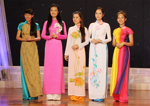 Vũ Ngọc Lam Phương đăng quang Miss Áo dài, 8X + 9X, Bạn trẻ - Cuộc sống, vu ngoc lam phuong, miss ao dai, dao dai nu sinh viet nam, tim kiem guong mat ao dai nu sinh, hoa khoi, ban tre, gioi tre, thieu nu, ao dai truyen thong, 8x-9x, gioi tre ngay nay, bao