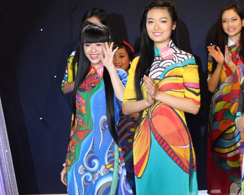 Vũ Ngọc Lam Phương đăng quang Miss Áo dài, 8X + 9X, Bạn trẻ - Cuộc sống, vu ngoc lam phuong, miss ao dai, dao dai nu sinh viet nam, tim kiem guong mat ao dai nu sinh, hoa khoi, ban tre, gioi tre, thieu nu, ao dai truyen thong, 8x-9x, gioi tre ngay nay, bao