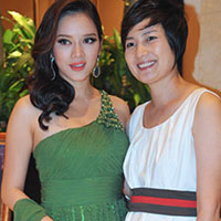 Thúy Vinh đọ vẻ nữ tính với Lý Nhã Kỳ