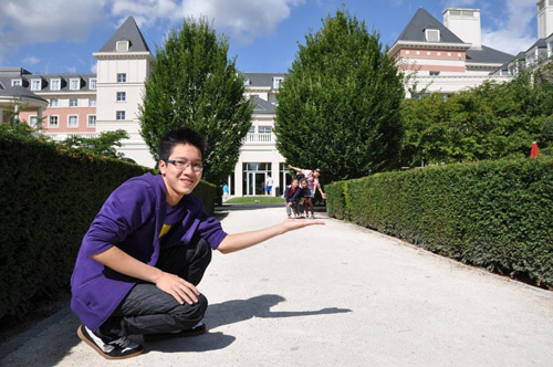 Gia đình Mỹ Linh du ngoạn châu Âu, Ca nhạc - MTV, My Linh, Anh Quan, Anna, Thu Hien, thuyet minh phim, Truong Huong Ly, ca si, Truong Anh Duy, Rome, Berlin, Paris, chau au, luu dien, tin tuc