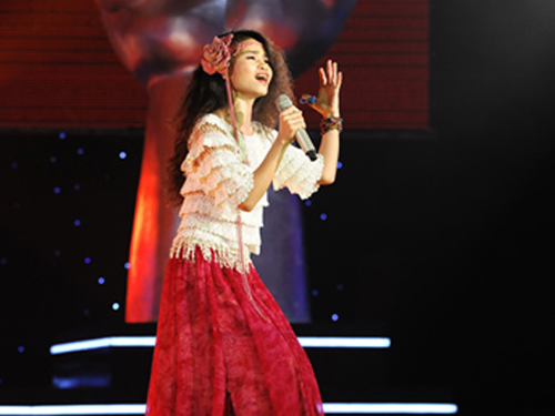 Bấn loạn với vẻ đẹp mỹ nhân The Voice, Ca nhạc - MTV, the voice, my nhan, nguoi dep, huong tram, dinh huong, bao anh, dong lan, vong giau mat