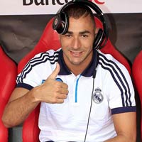 Real: “Số 10” cho Benzema