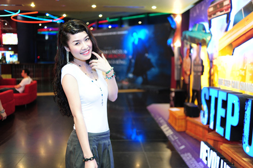 Ngọc Anh, Quỳnh Hoa: Ai sexy hơn?, Phim, Ngoc Anh, Quynh hoa, Tho san ma ca rong, Abraham lincoln vamprie hunter, Midu, que van, duy khoa, ha okio, kelly, dien vien, phim chieu rap