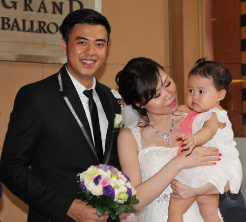 Lễ cưới kín tiếng của MC Tuấn Tú, Phim, Tuan Tu, Thanh Huyen, MC, cuoi vo, ngoai giao, cong an, anh, dau khi, dam cuoi, le hoi, nha gai, nha trai, khach san