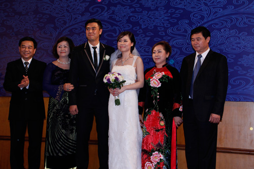 Lễ cưới kín tiếng của MC Tuấn Tú, Phim, Tuan Tu, Thanh Huyen, MC, cuoi vo, ngoai giao, cong an, anh, dau khi, dam cuoi, le hoi, nha gai, nha trai, khach san