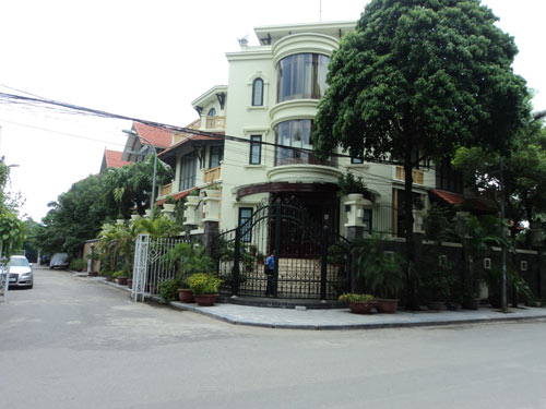 Ngôi biệt thự "bí ẩn" của bầu Kiên - 3