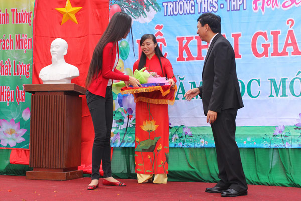 Mai Phương Thúy càng giản dị càng đẹp - 12