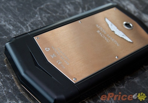 Aston Martin Aspire siêu “dế” phong cách siêu xe, Thời trang Hi-tech, Aston Martin Aspire, gia Aston Martin Aspire, dien thoai Aston Martin Aspire, dien thoai Aston Martin, Aspire, Aston Martin Aspire di kem xe, dien thoai khung Aston Martin Aspire, hang xe Aston Martin, dien thoai Aspire, dien thoai, điện thoại, dtdd, Mobiado Grand Touch Aston Martin