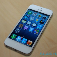 Apple tốn bao nhiêu “đô” cho 1 chiếc iPhone 5?