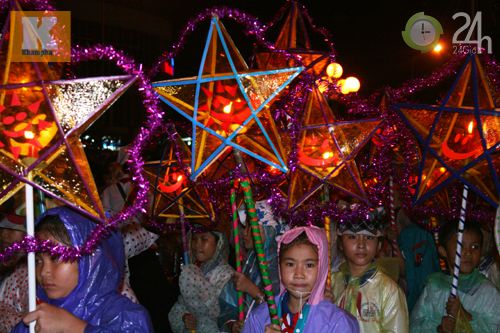 Ruoc+Den+Ong+Sao Ruoc Den Ong Sao http://www.24h.com.vn/tin-tuc-trong-ngay/nhon-nhip-le ...