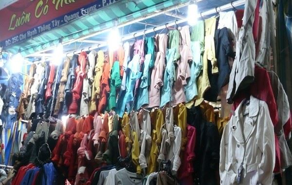 Mua sắm quần áo tết Đinh Dậu 2017 ở đâu rẻ, đẹp nhất tpHCM?