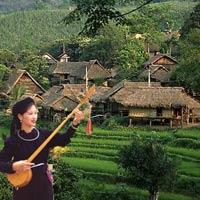 Văn Ký và … Cô giáo Tày