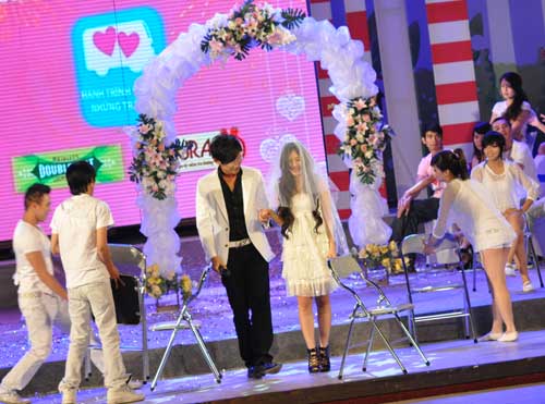 Thần chết Chí Thiện "kết hôn" với cô gái lạ - 10