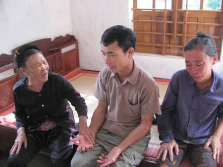 Vụ chìm tàu ở Nam cực: Ngã gục nghe tin dữ về con - 2