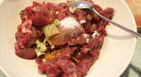 Bò xào lăn: Món nhậu ngon cho chàng - 3
