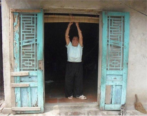 Người đàn bà mang "thân hình quỷ" ở Hà Nam - 2