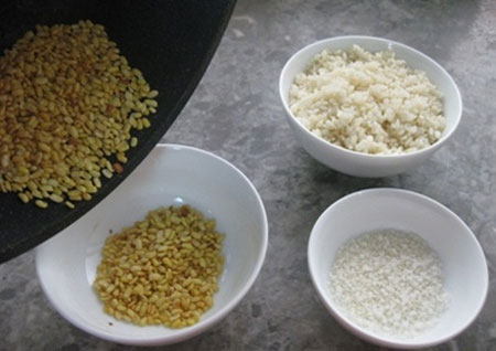 Đổi món cuối tuần với gà rang muối - 4