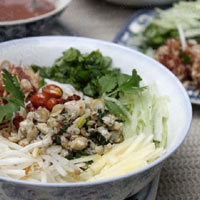 Bún hến - món ngon dân dã đất Huế