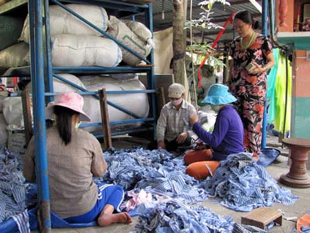 Làm giàu từ vải vụn - 1