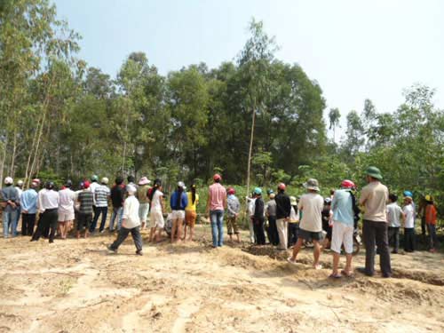 Thai phụ 8 tháng bị giết bởi 95 nhát dao - 2